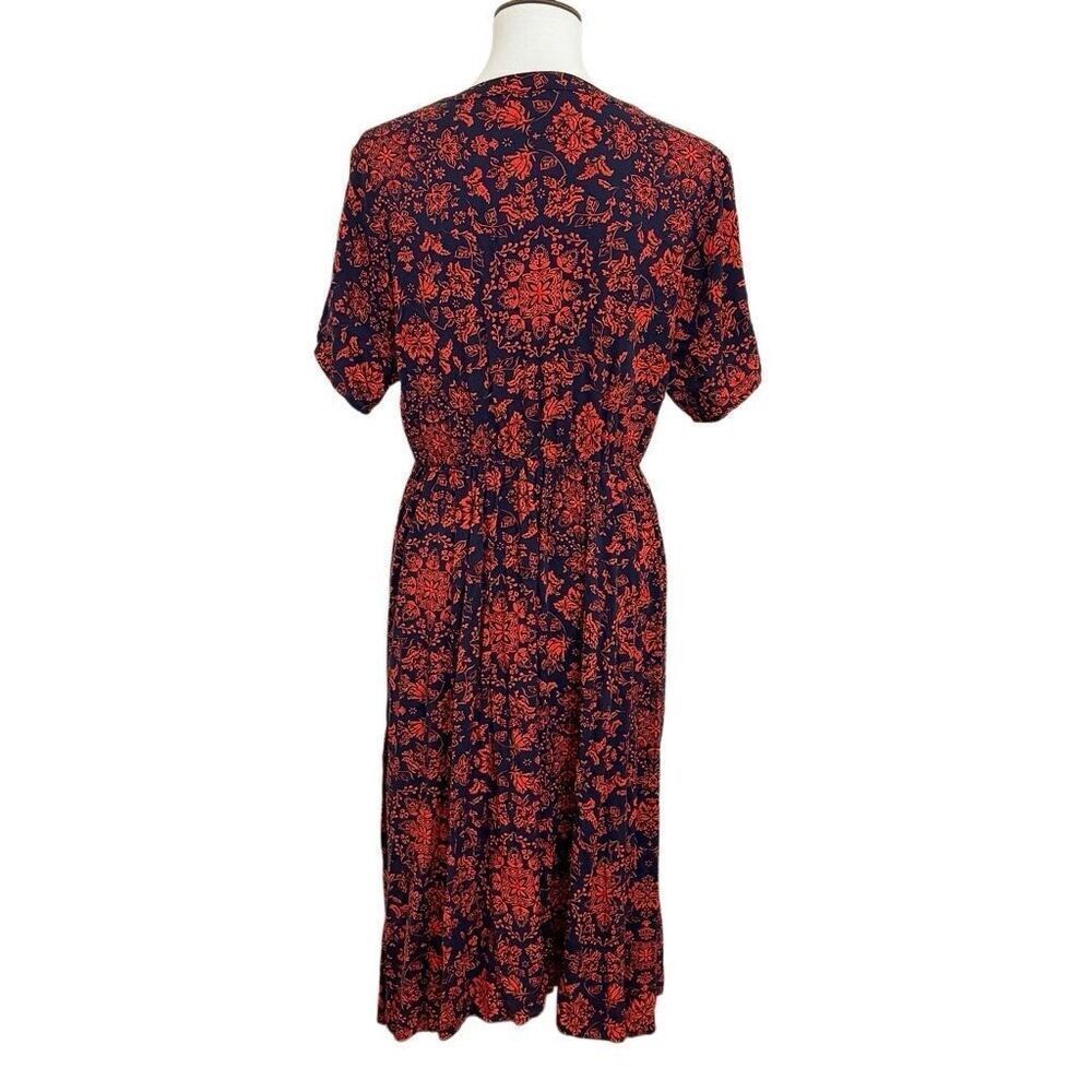 Torrid Midi Challis Shirt Dress Navy w/ Red Floral Sleeves V-neck Size 1 = 1X - Picture 2 of 5